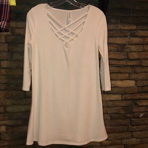 Zenana Premium white 3/4 sleeve tunic size small
